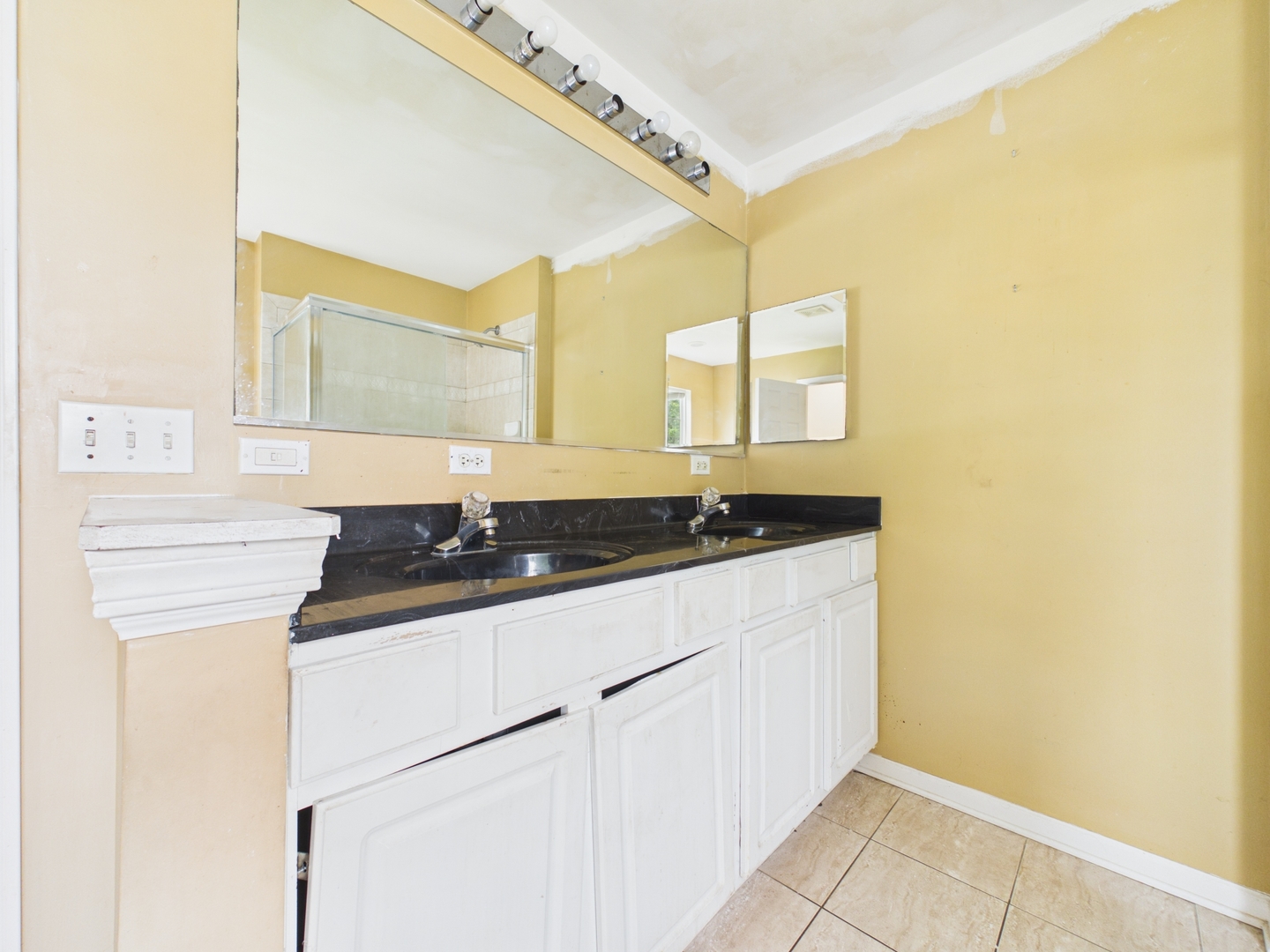 1628 Trails End Lane, Bolingbrook, IL 60490