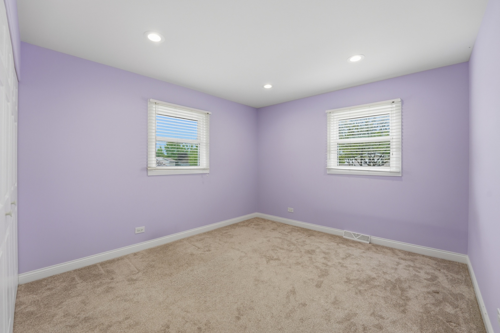 4065 Winston Drive, Hoffman Estates, IL 60192