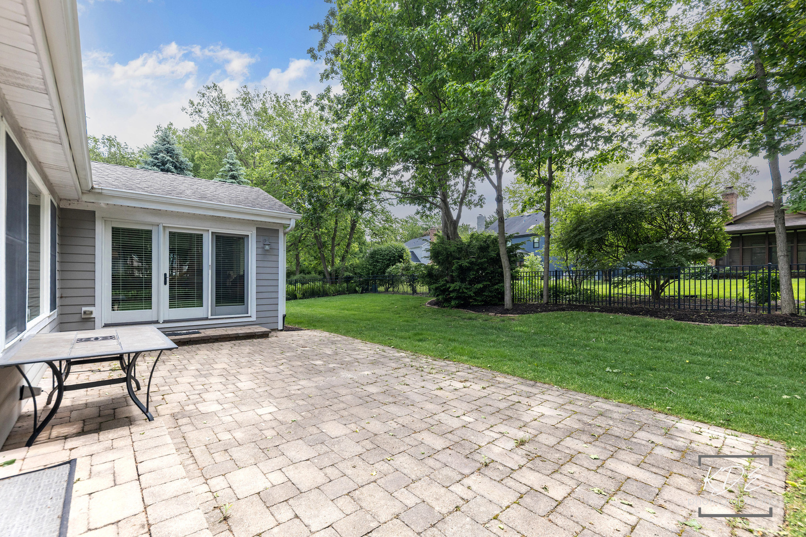 1126 Kings Point Court, Naperville, IL 60563