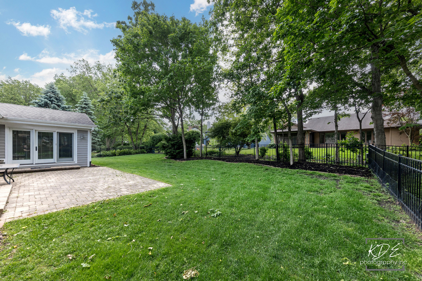 1126 Kings Point Court, Naperville, IL 60563