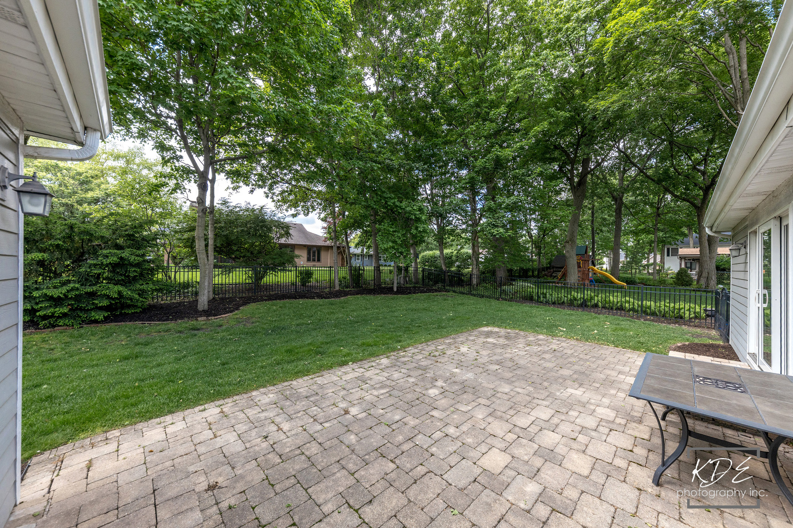 1126 Kings Point Court, Naperville, IL 60563