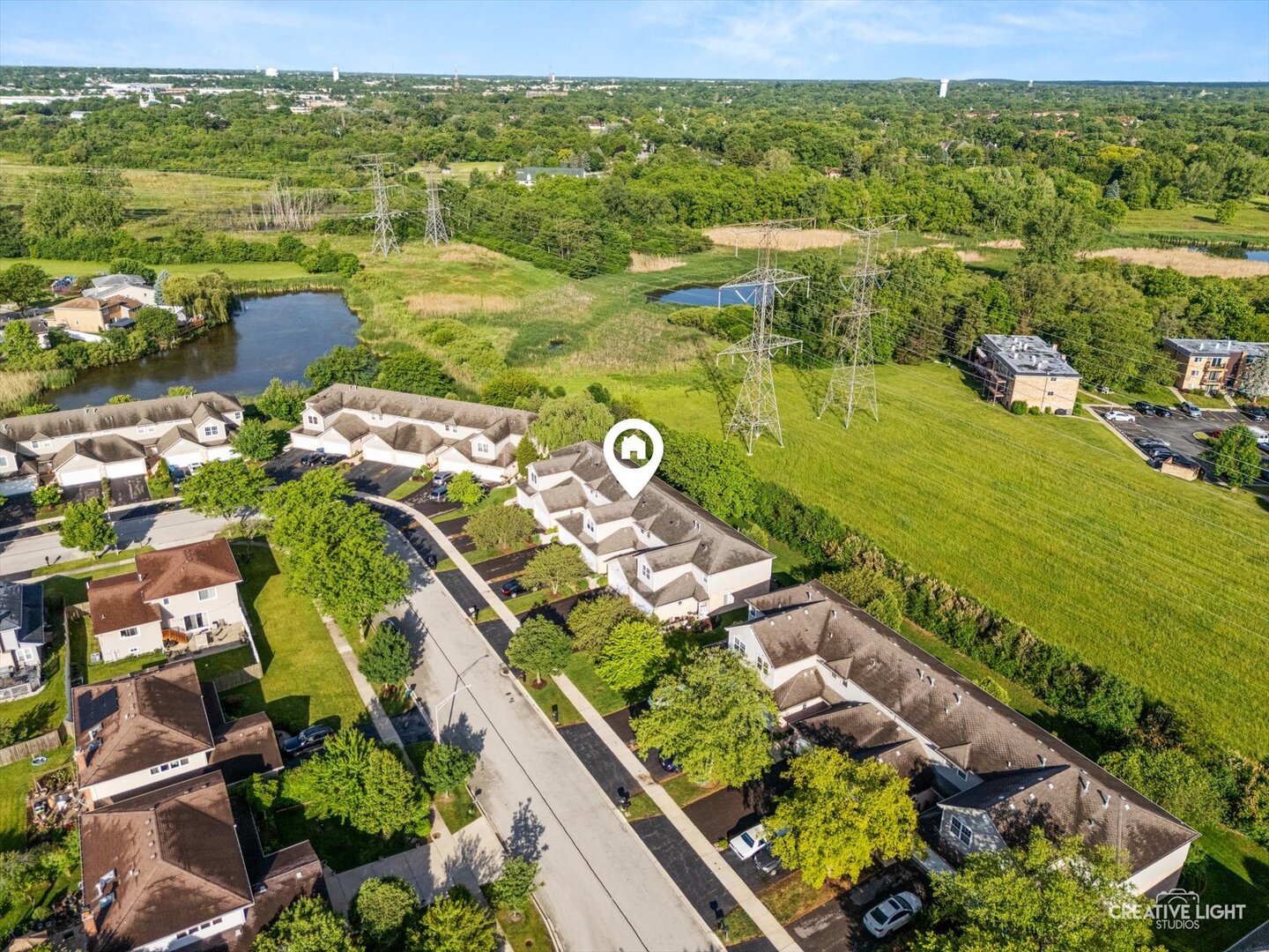 2158 W Adobe Drive, Addison, IL 60101