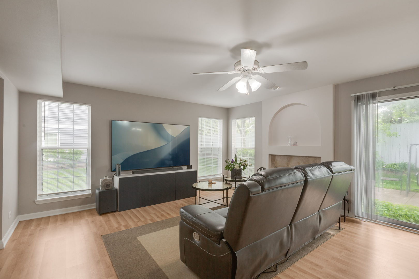 647 N Charter Hall Drive, Palatine, IL 60067