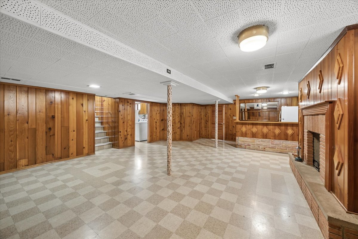 748 N Rohde Avenue, Hillside, IL 60162