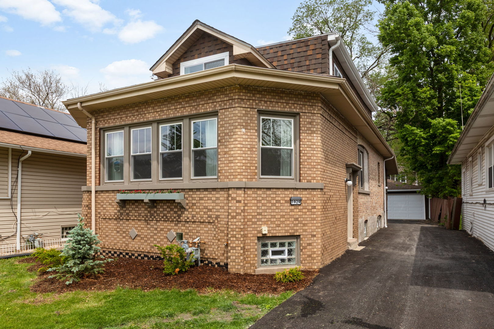 1929 S 3rd Avenue, Maywood, IL 60153