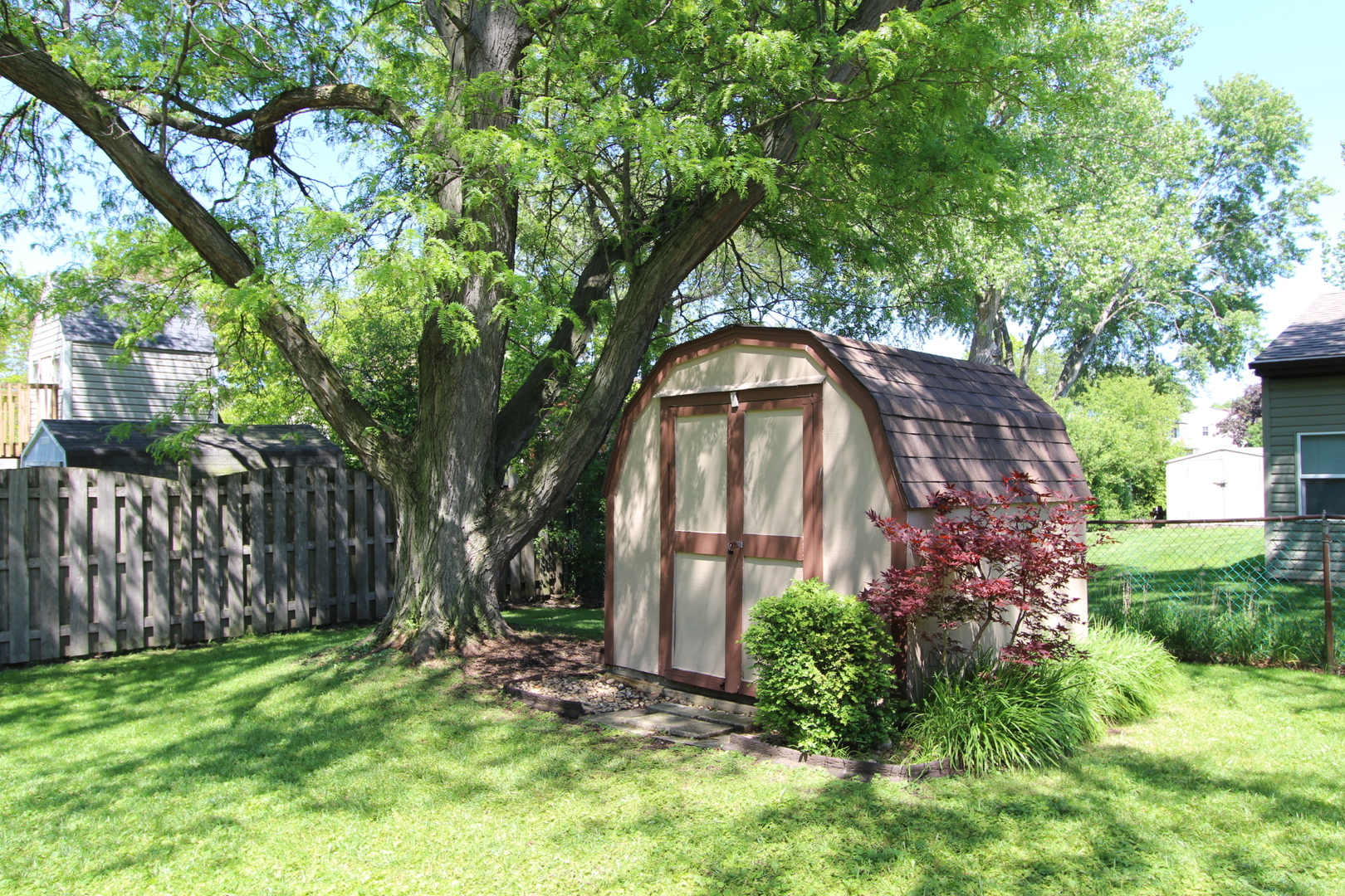 206 E Cunningham Drive, Palatine, IL 60067