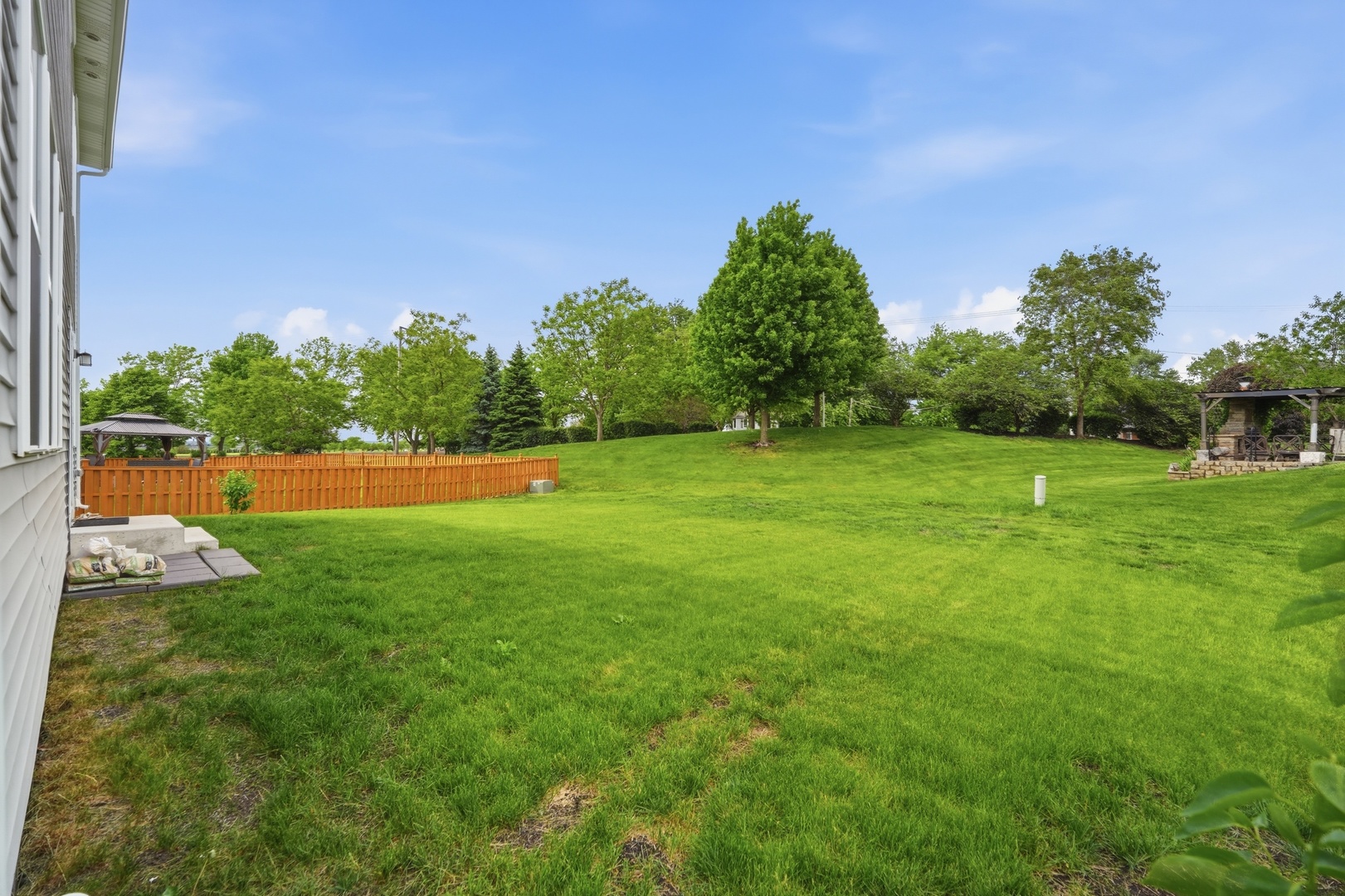 8503 Rosehall Drive, Joliet, IL 60431