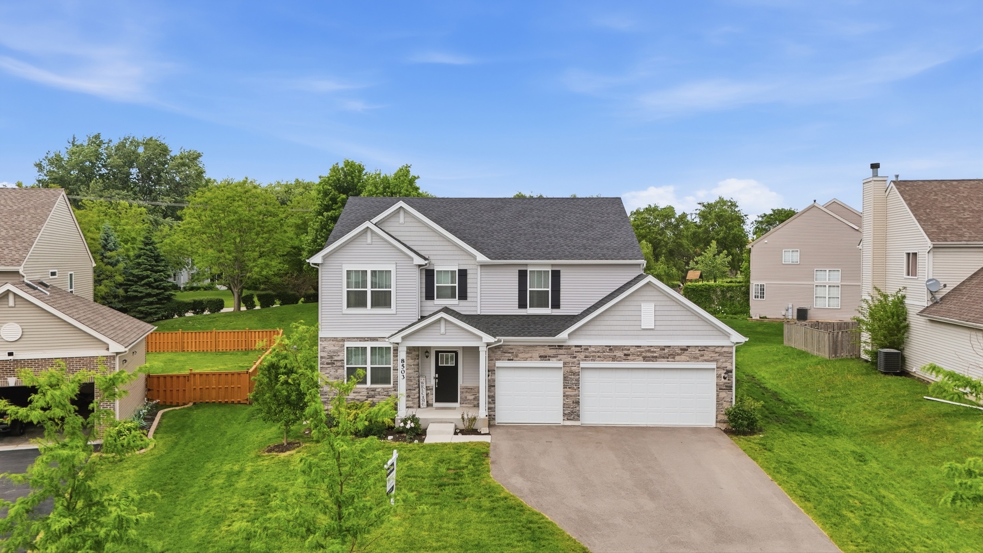 8503 Rosehall Drive, Joliet, IL 60431