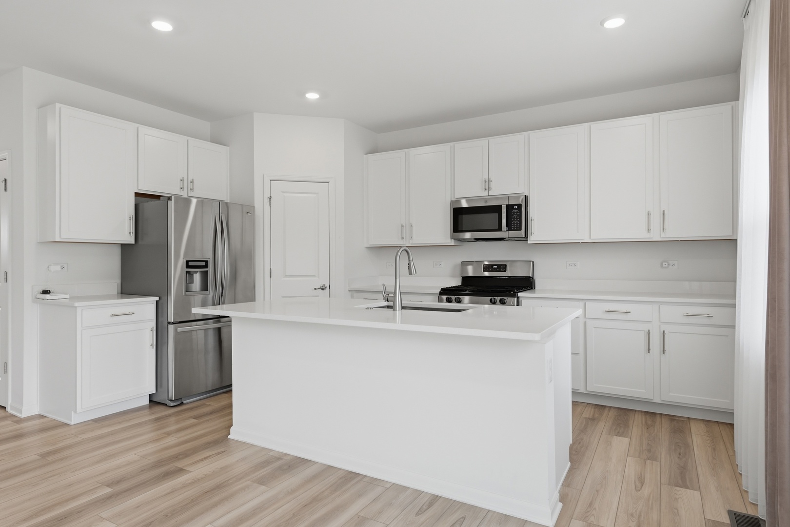8503 Rosehall Drive, Joliet, IL 60431