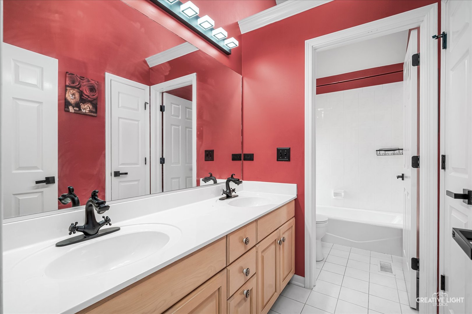 4303 Ariel Court, Naperville, IL 60564