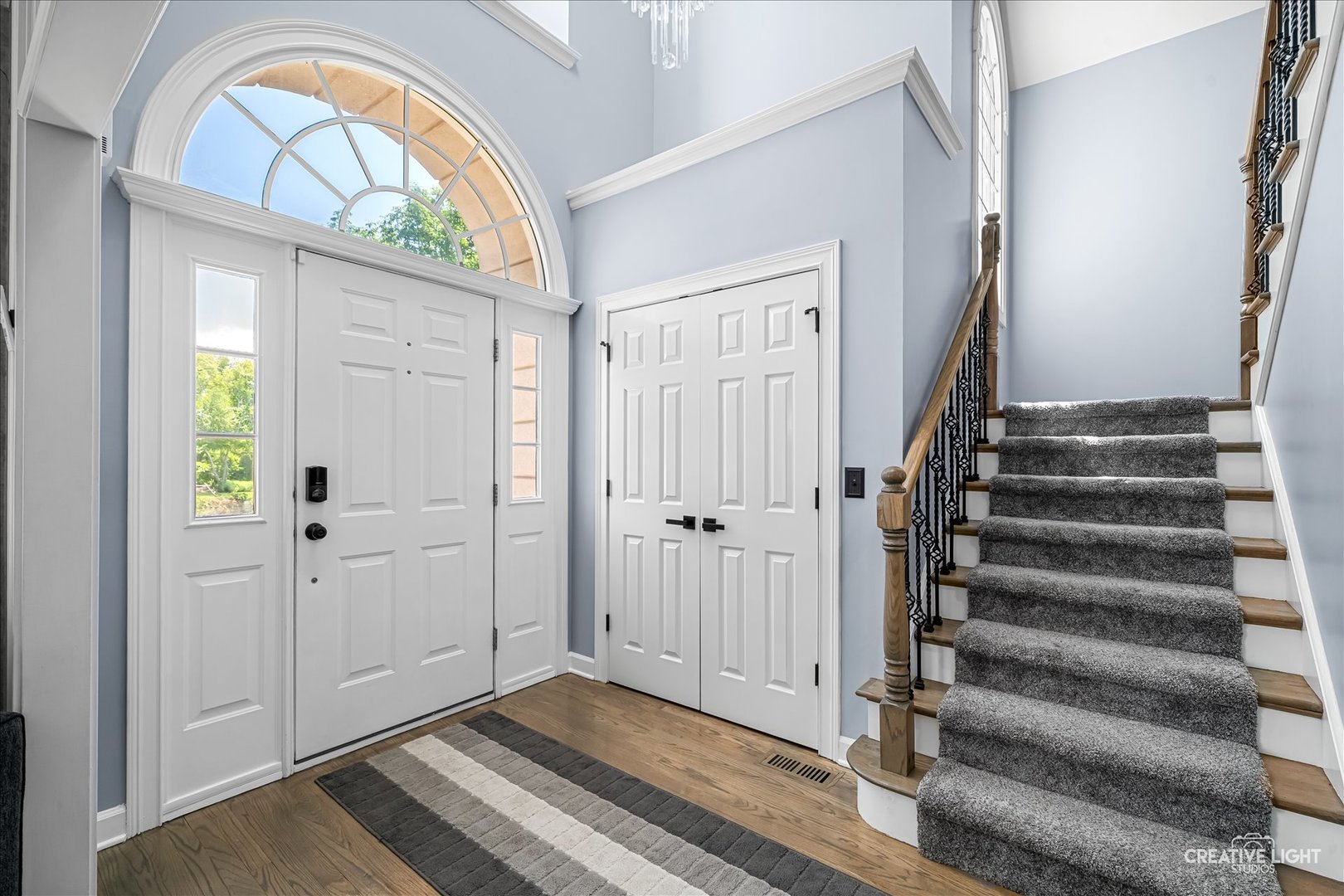 4303 Ariel Court, Naperville, IL 60564