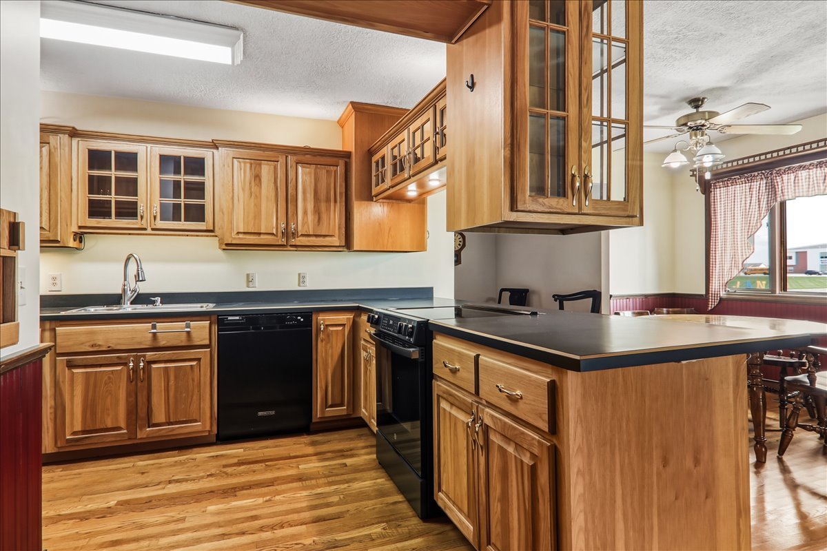 209 N Birch Street, Maroa, IL 61756