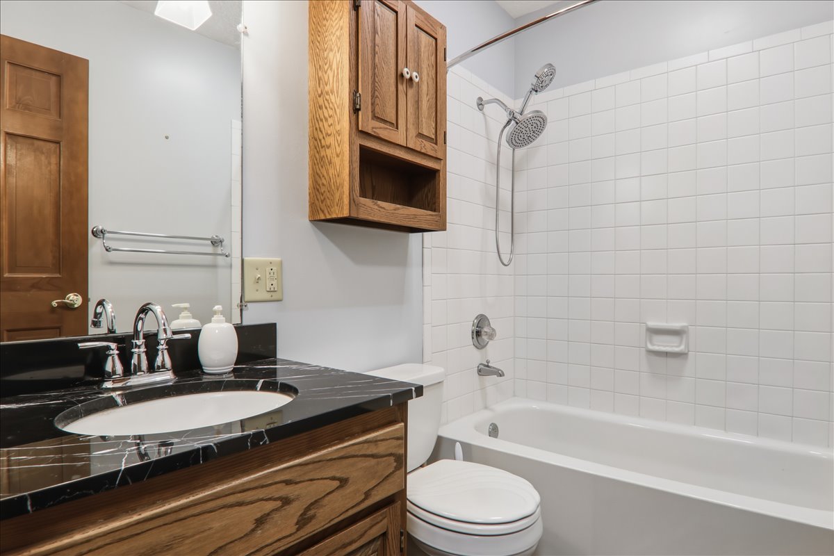 209 N Birch Street, Maroa, IL 61756