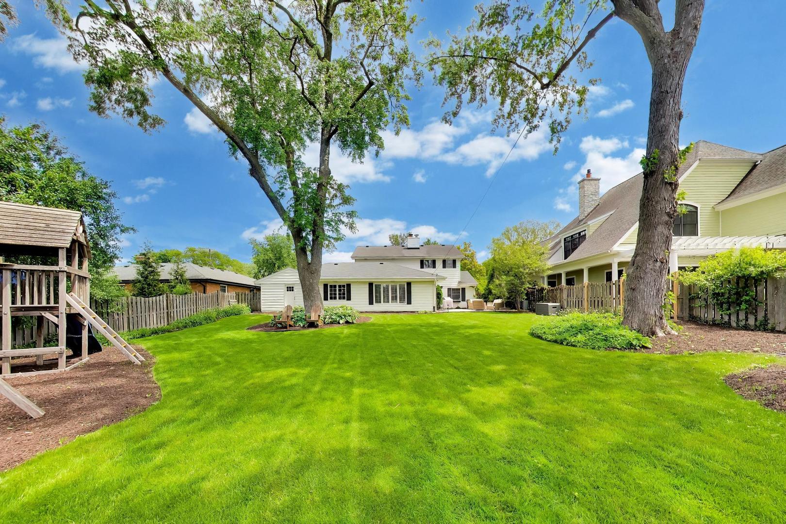 5340 Wolf Road, Western Springs, IL 60558