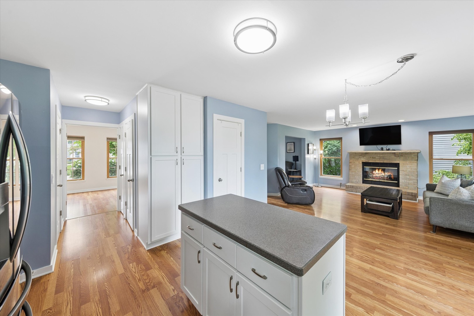 2725 Miller Road, Geneva, IL 60134