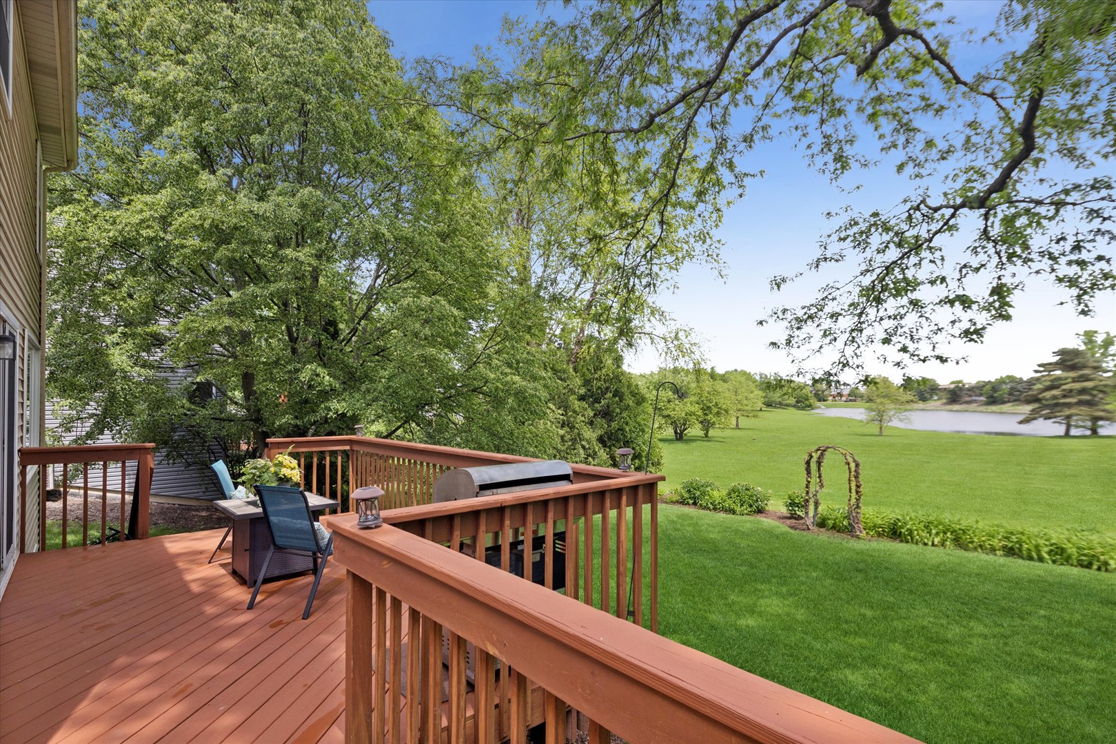 2725 Miller Road, Geneva, IL 60134