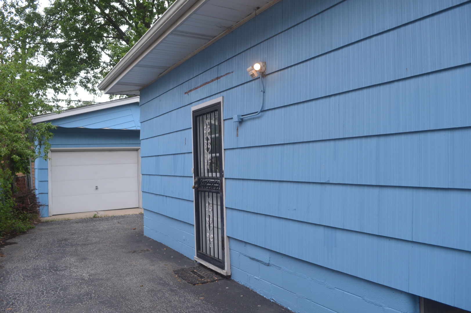 17719 Burnham Avenue, Lansing, IL 60438