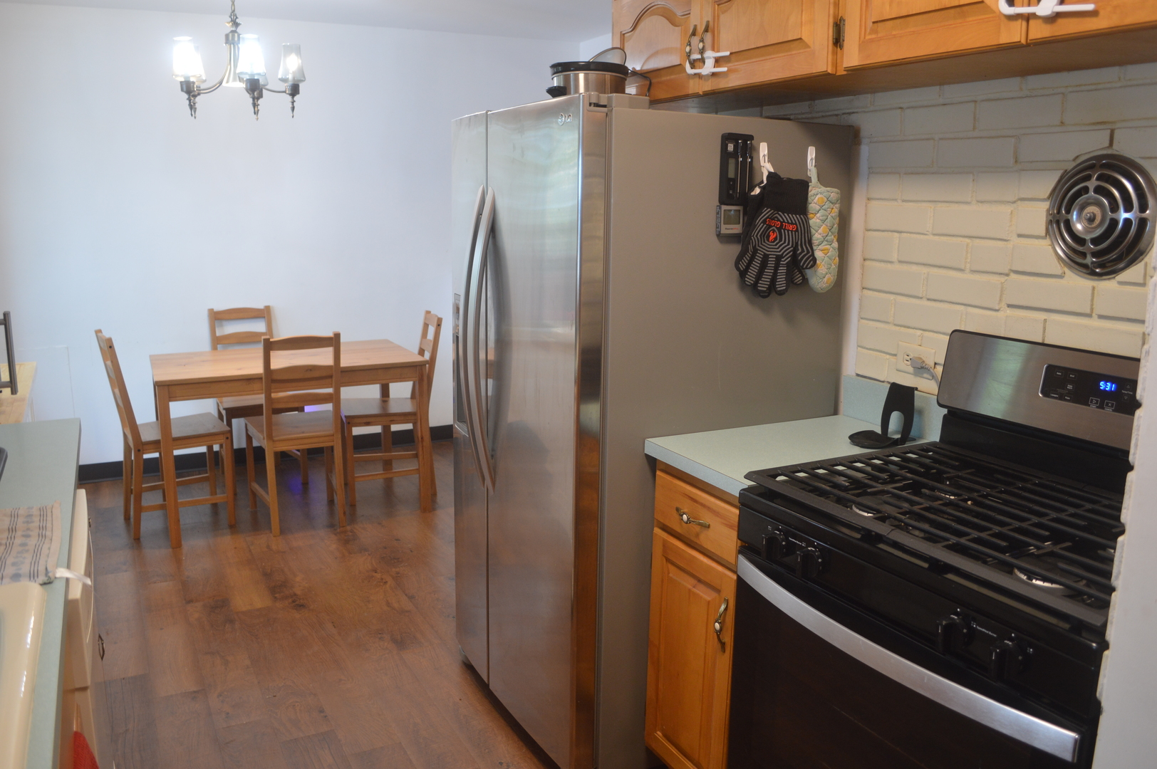 17719 Burnham Avenue, Lansing, IL 60438