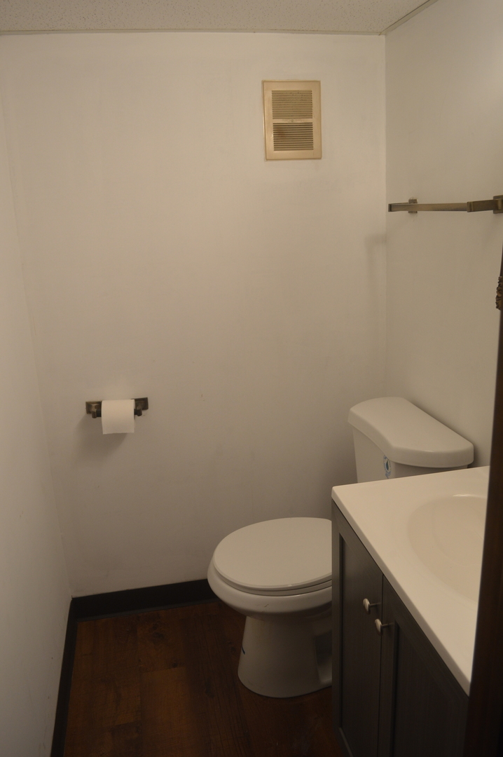 17719 Burnham Avenue, Lansing, IL 60438