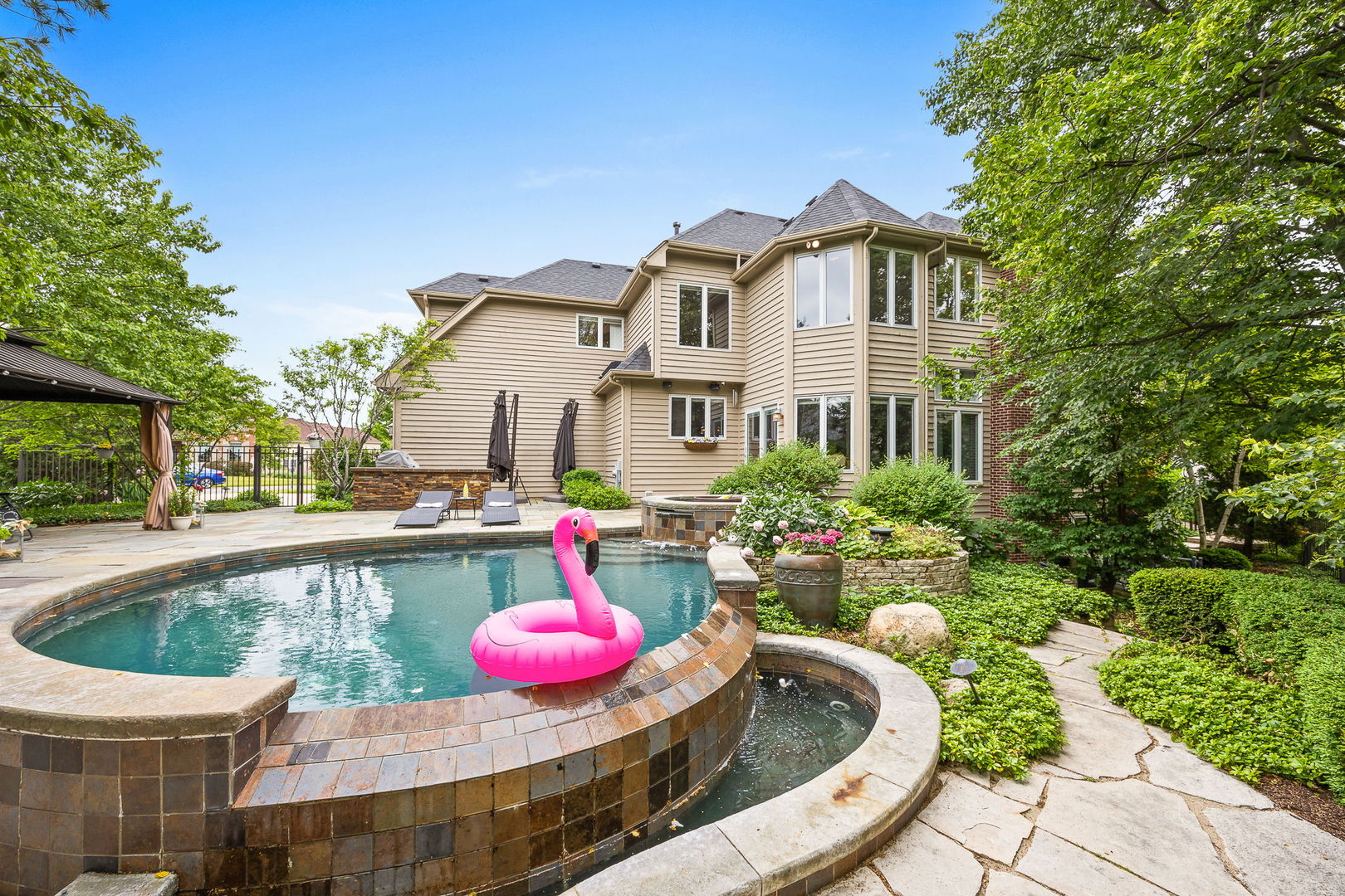 39W514 Bealer Circle, Geneva, IL 60134