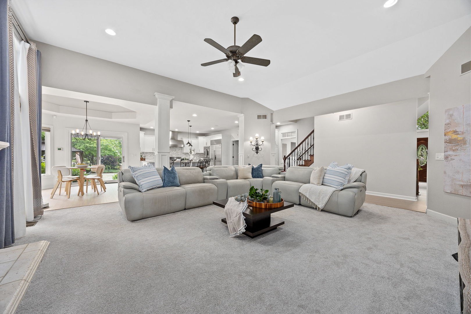 39W514 Bealer Circle, Geneva, IL 60134