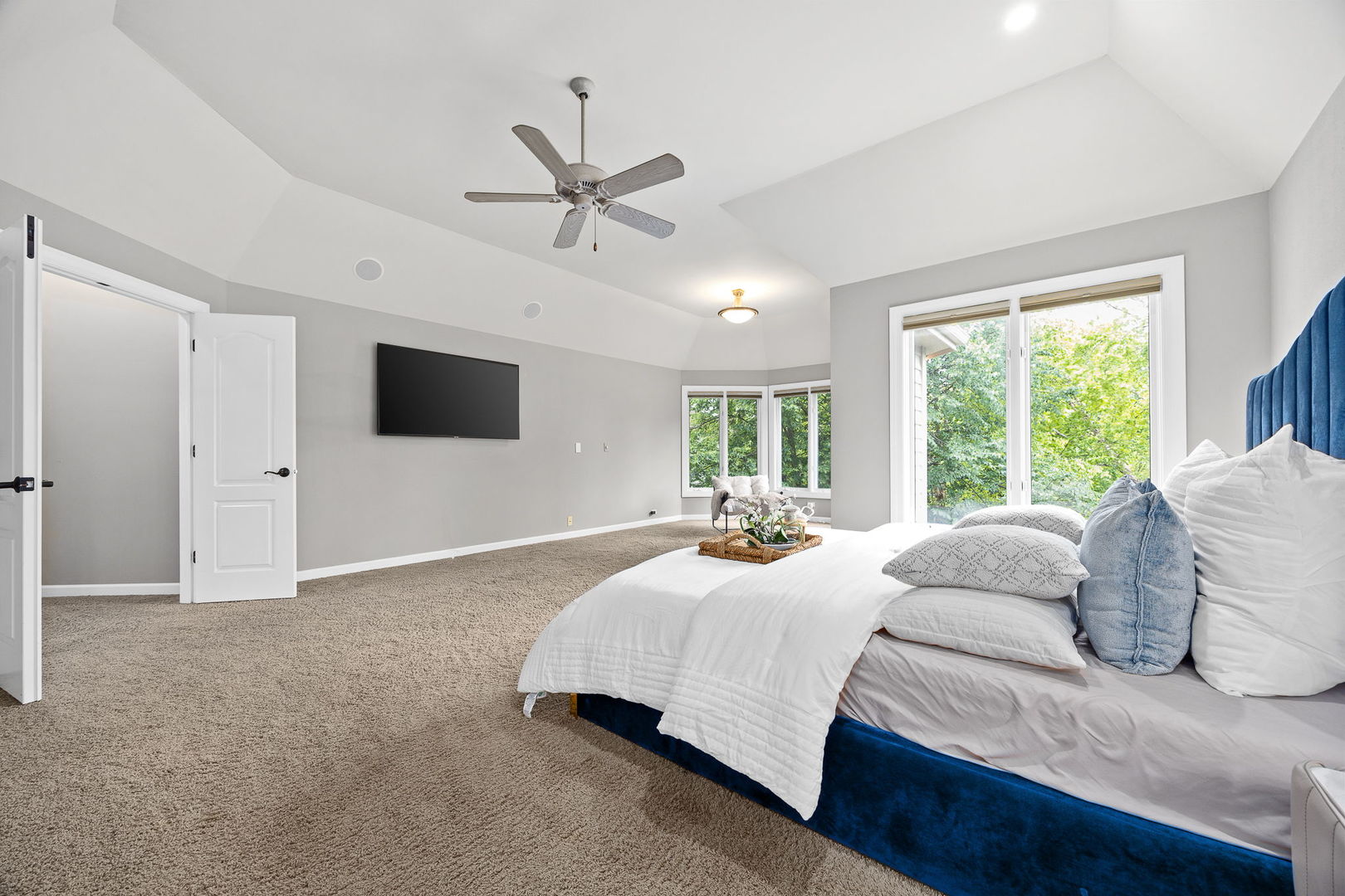 39W514 Bealer Circle, Geneva, IL 60134