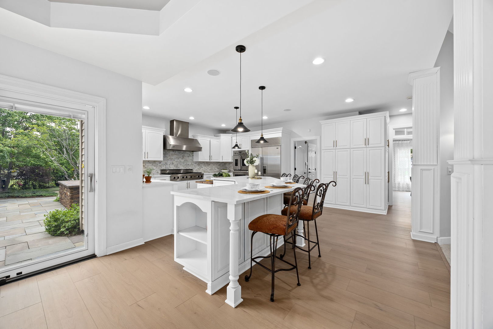39W514 Bealer Circle, Geneva, IL 60134