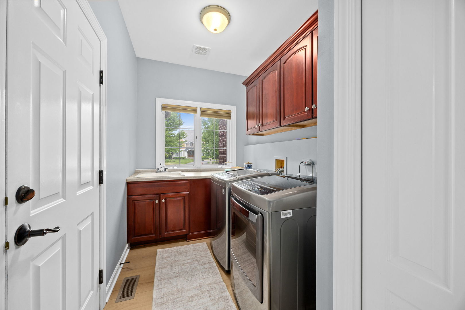 39W514 Bealer Circle, Geneva, IL 60134