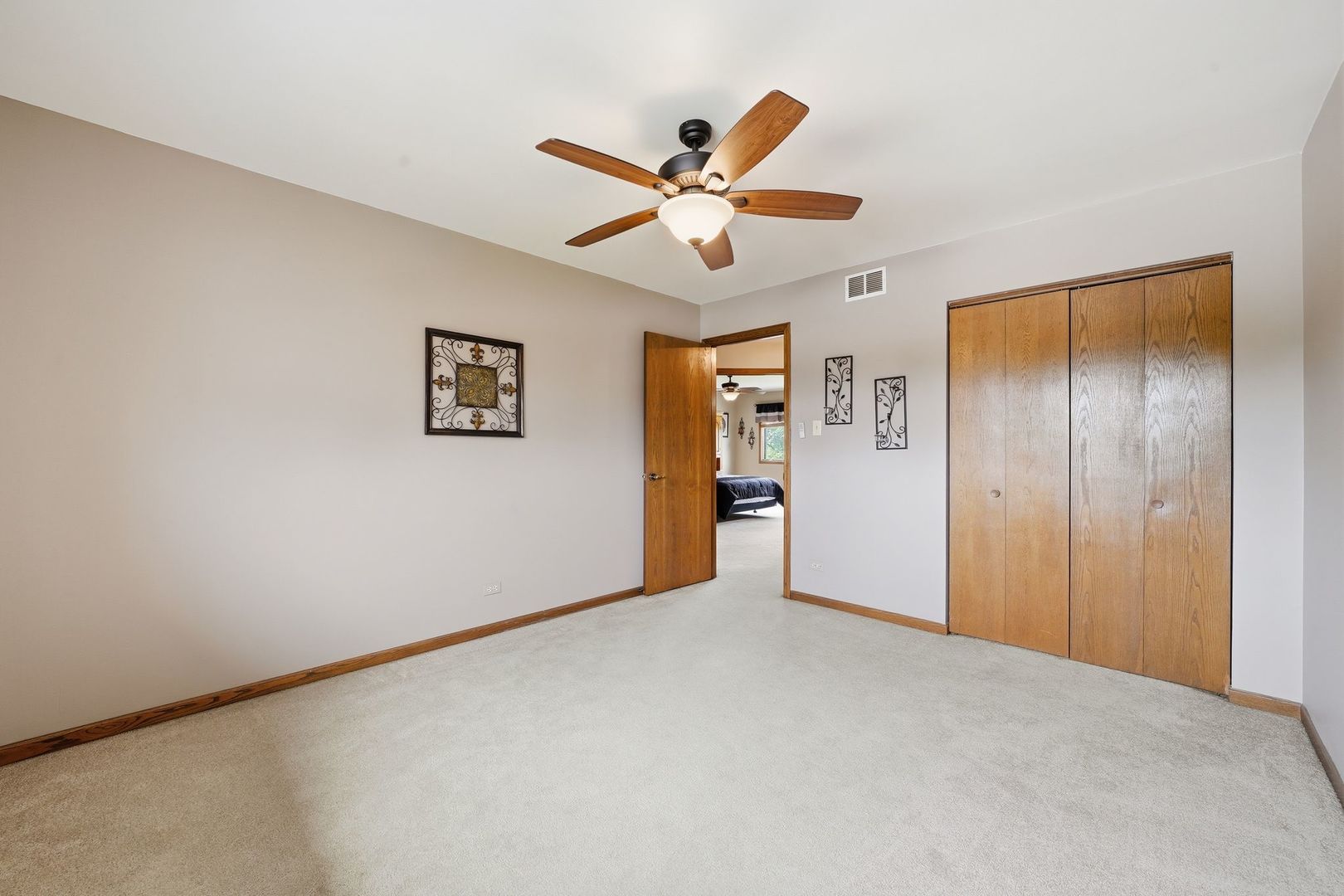 14807 Becky Court, Oak Forest, IL 60452