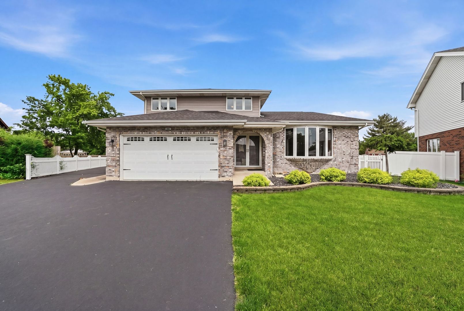 14807 Becky Court, Oak Forest, IL 60452