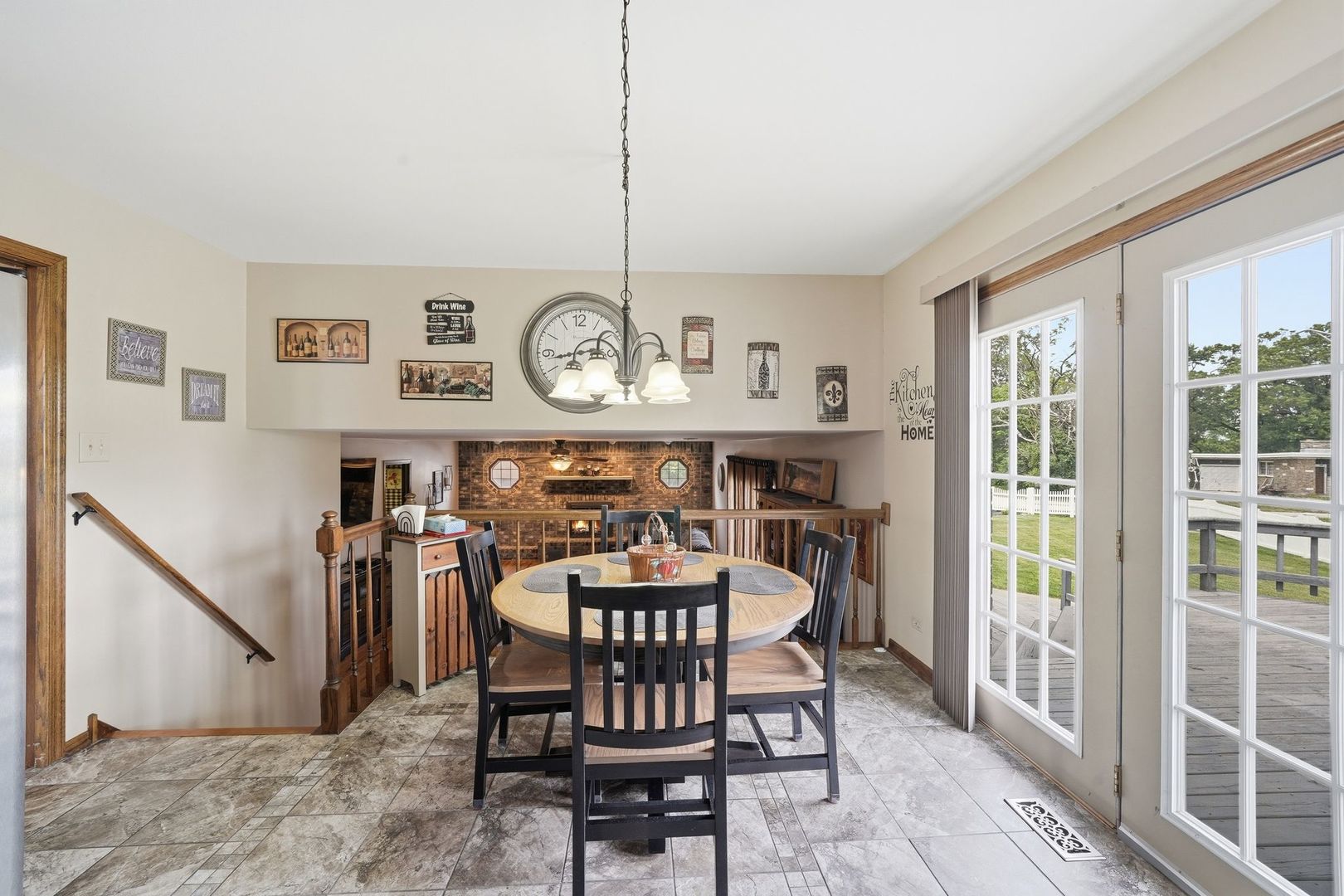 14807 Becky Court, Oak Forest, IL 60452