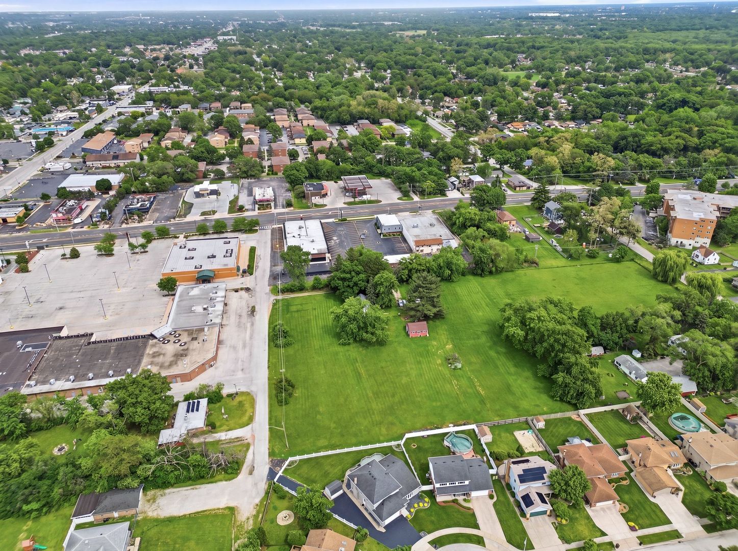 14807 Becky Court, Oak Forest, IL 60452