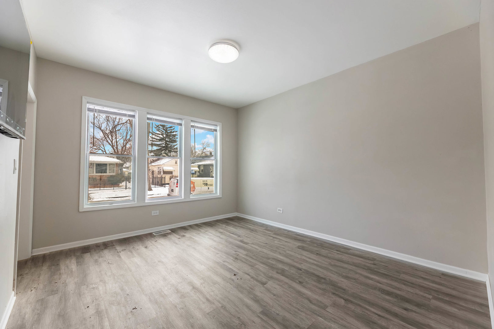 12420 S Emerald Avenue, Chicago, IL 60628