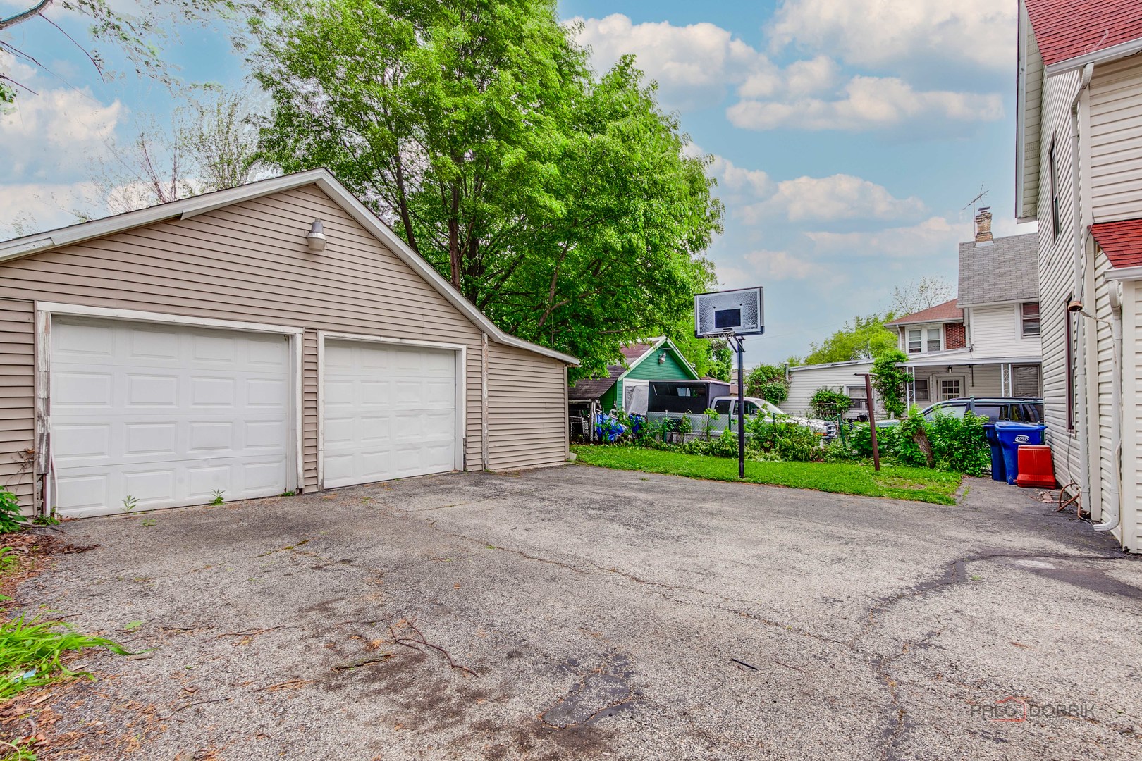 228 S Lincoln Avenue, Waukegan, IL 60085