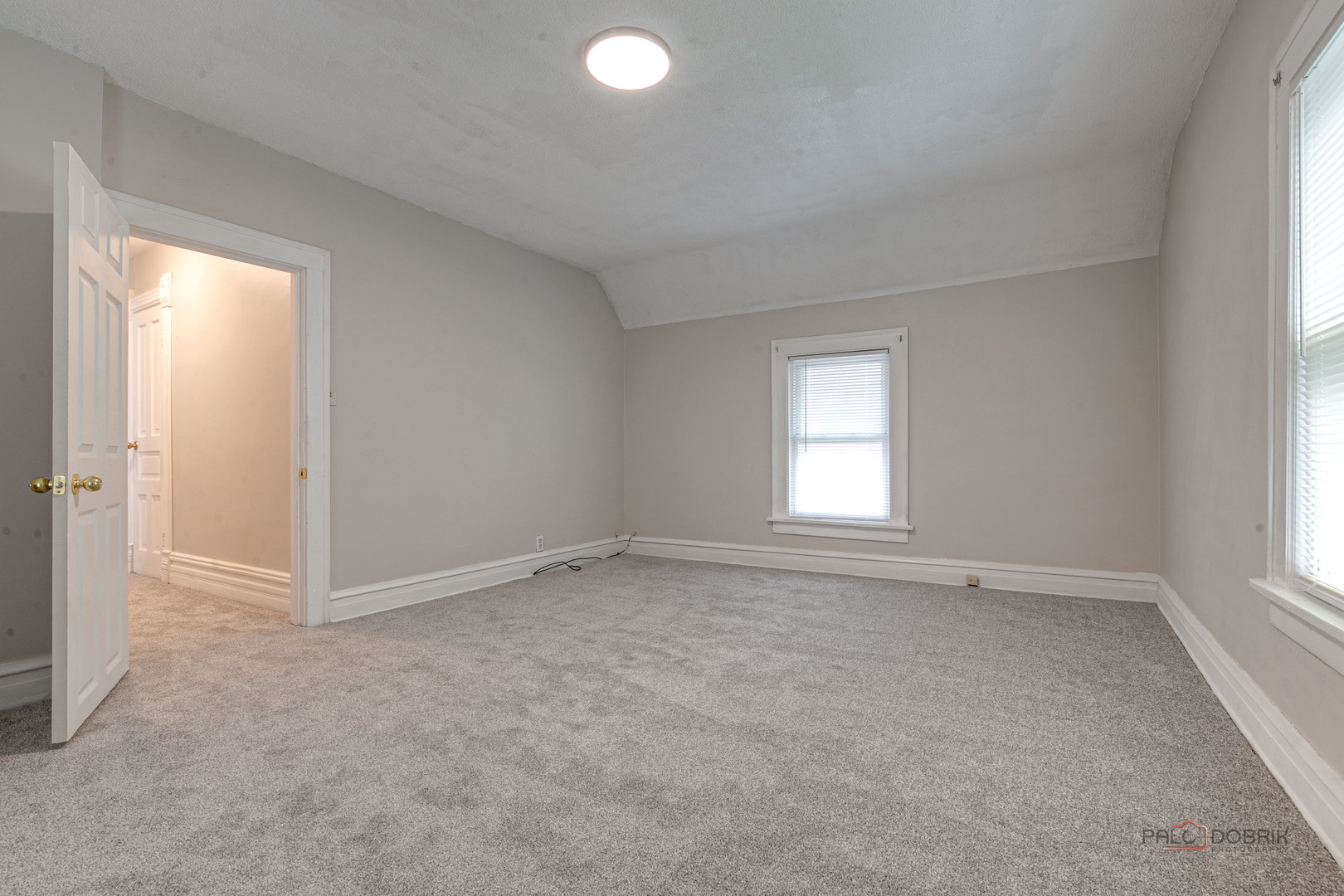 228 S Lincoln Avenue, Waukegan, IL 60085
