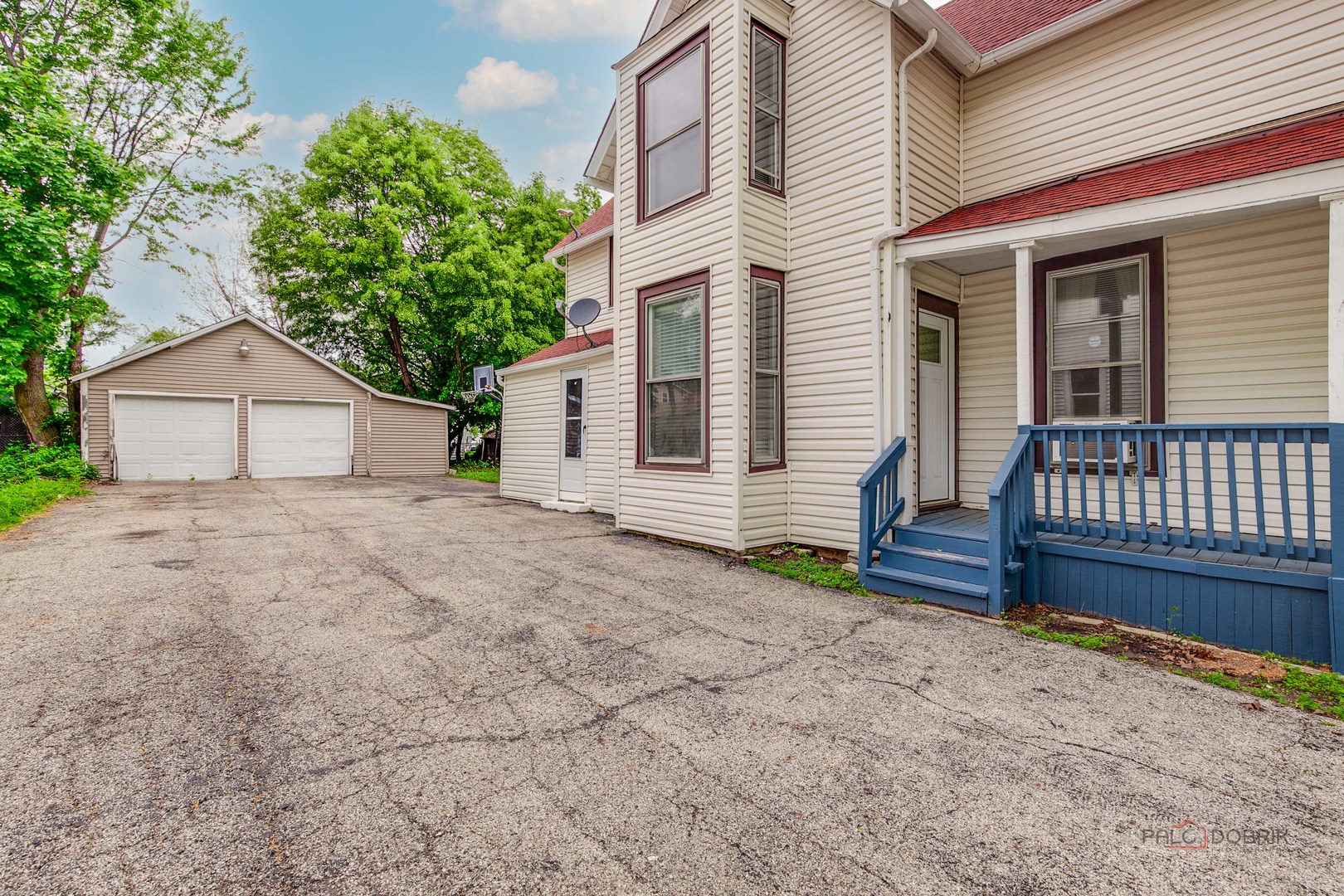 228 S Lincoln Avenue, Waukegan, IL 60085