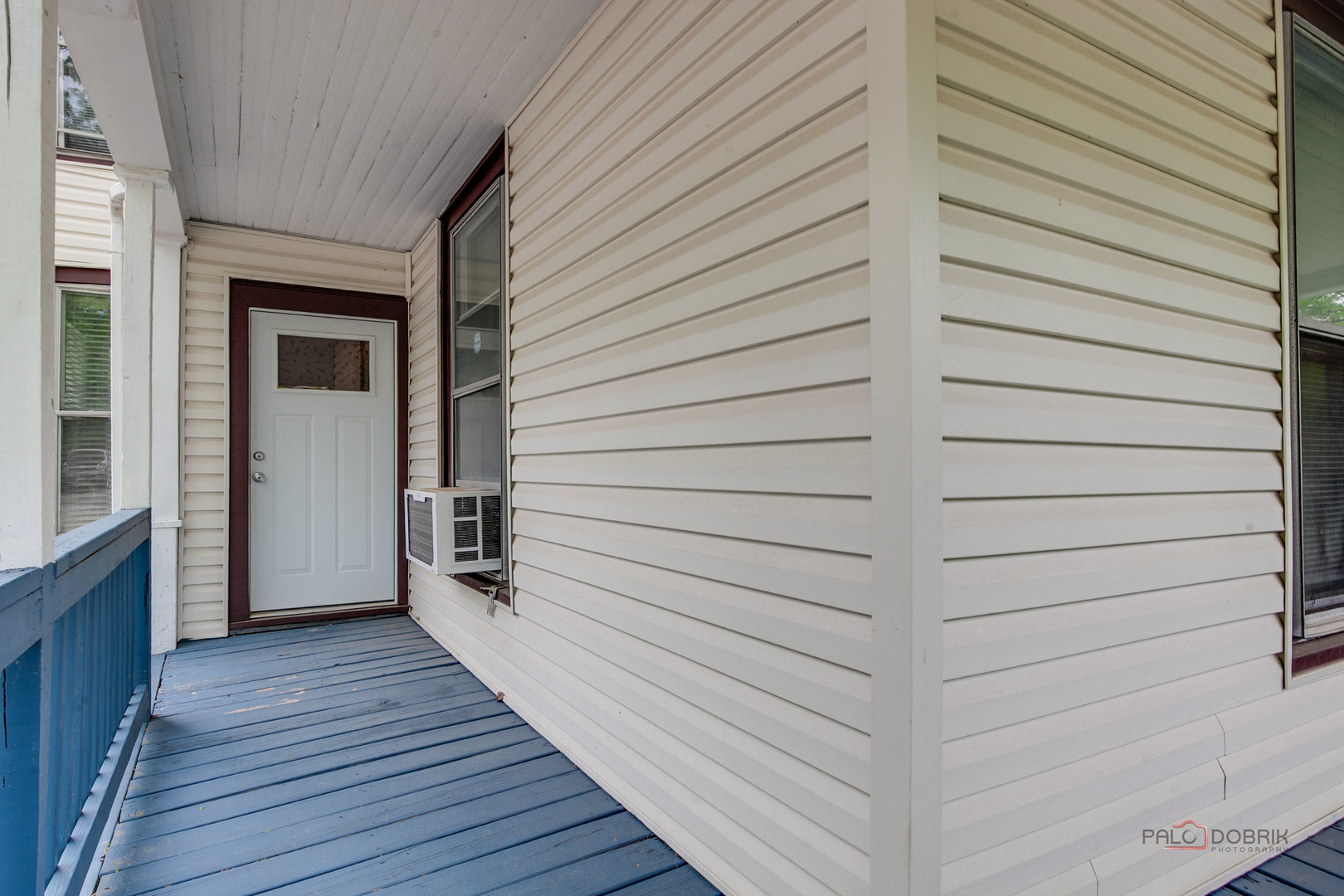 228 S Lincoln Avenue, Waukegan, IL 60085