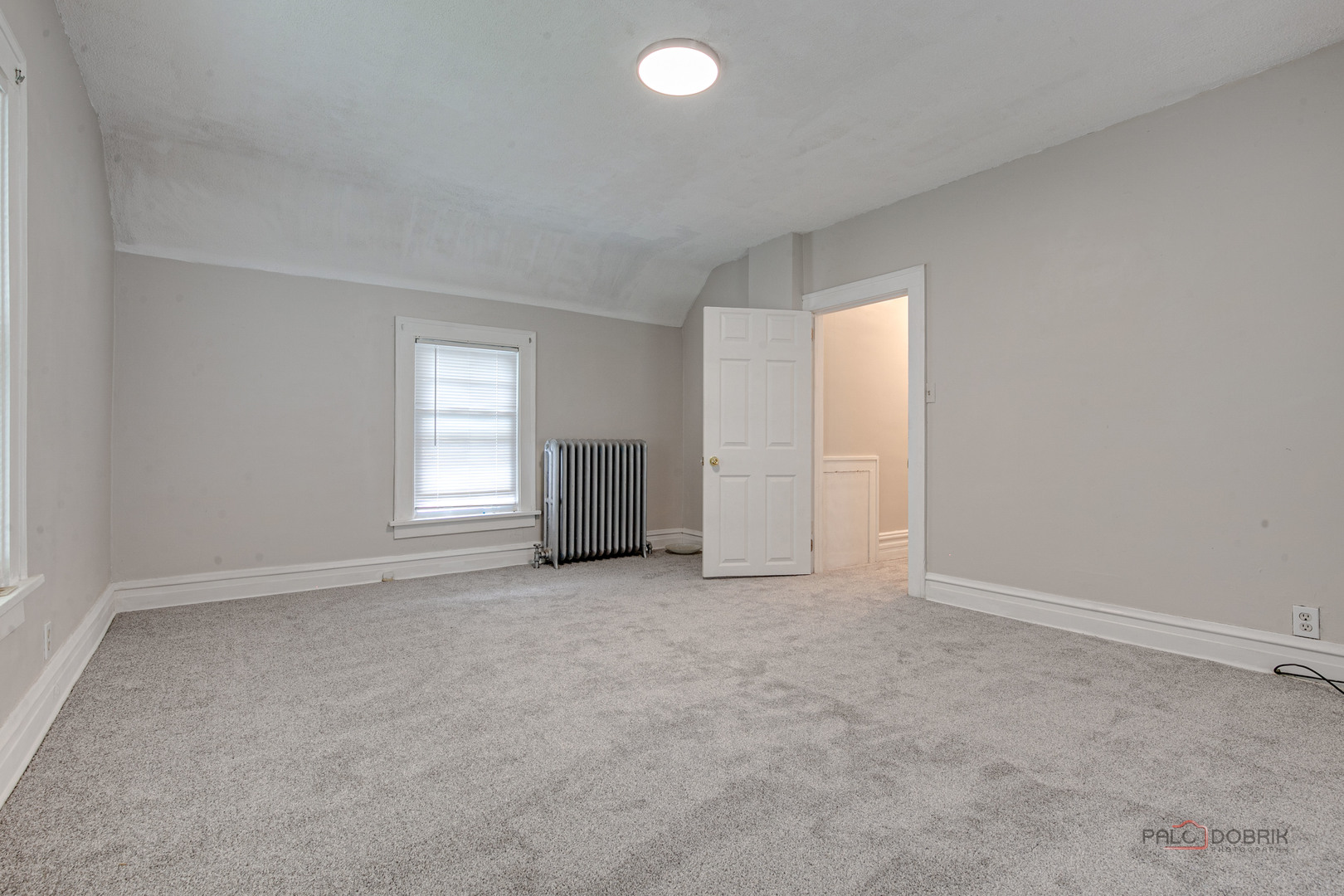 228 S Lincoln Avenue, Waukegan, IL 60085