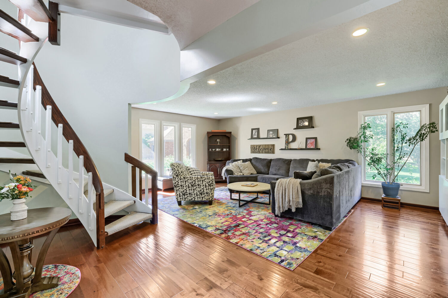 816 Paddock Lane, Libertyville, IL 60048