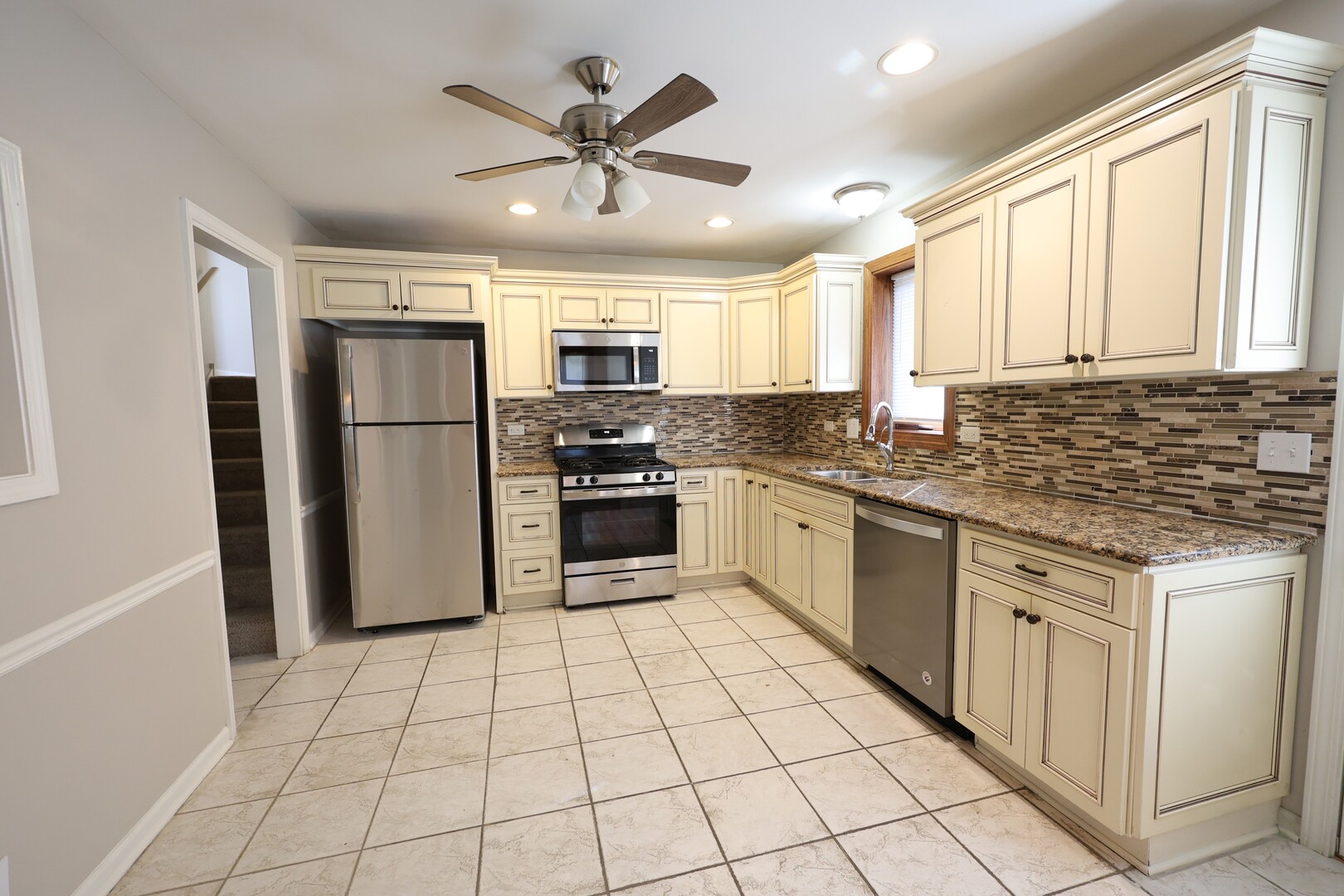 8537 163rd Street, Tinley Park, IL 60487
