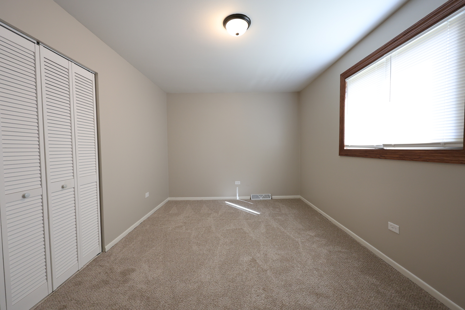 8537 163rd Street, Tinley Park, IL 60487