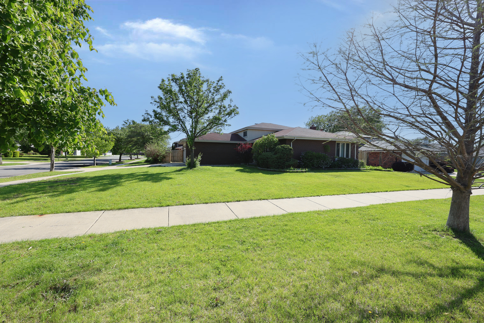8537 163rd Street, Tinley Park, IL 60487