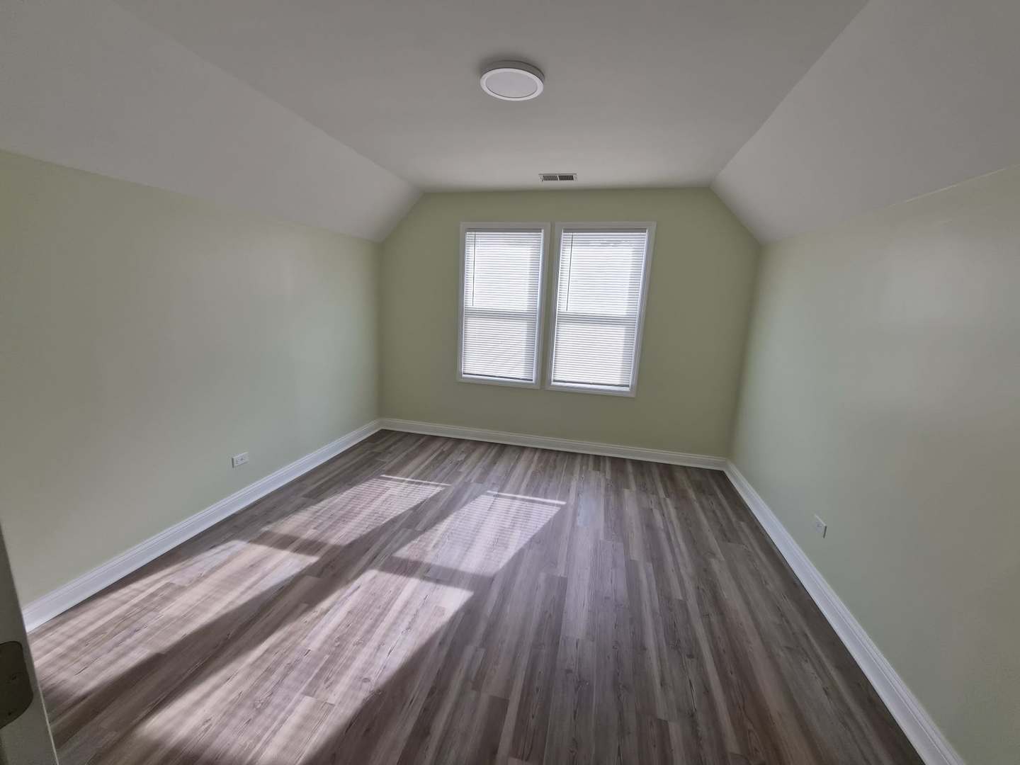 1234 W 72nd Street, Chicago, IL 60636