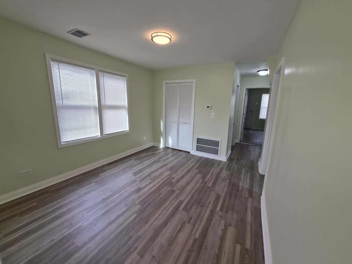 1234 W 72nd Street, Chicago, IL 60636