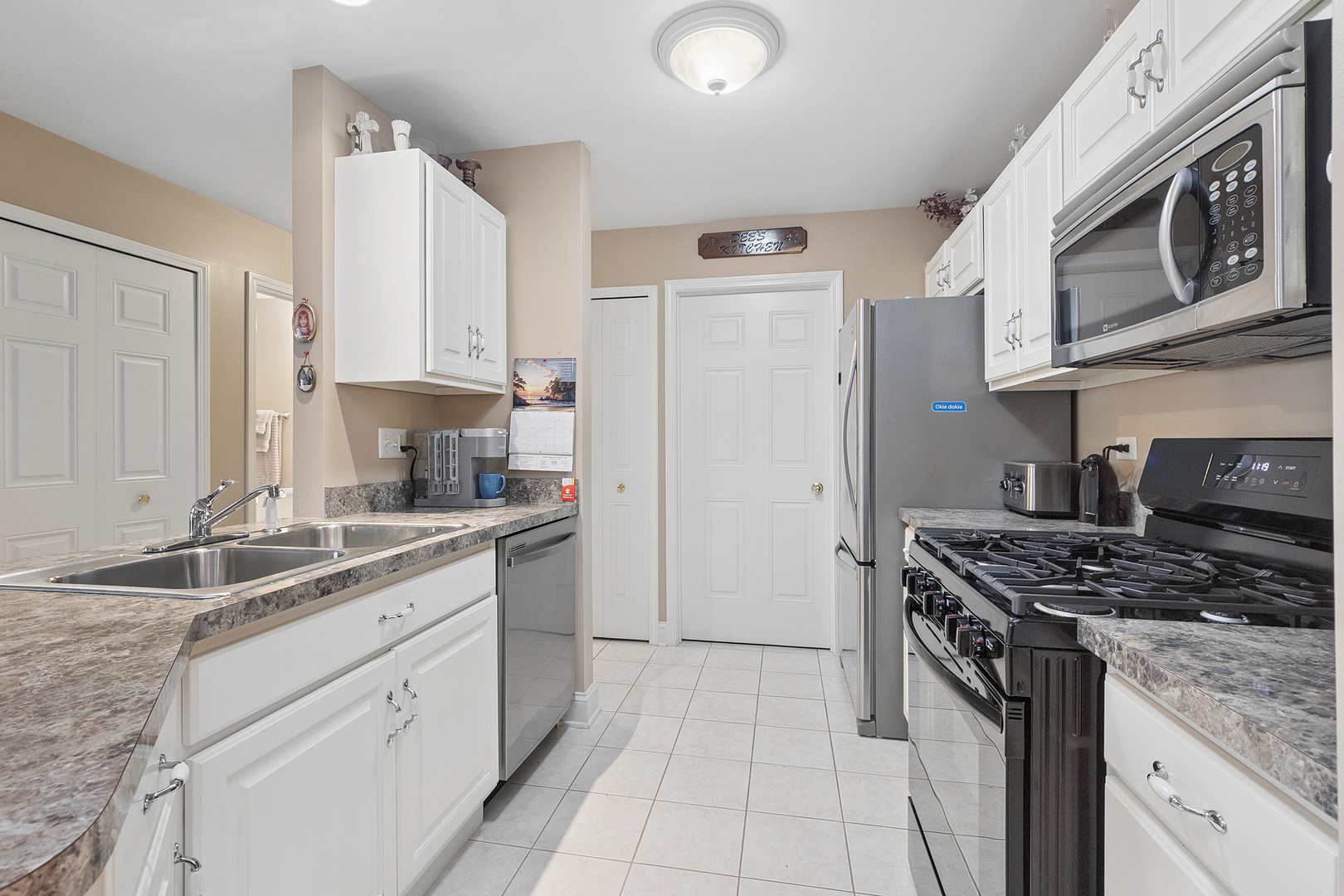20335 S Rainford Drive #1D, Frankfort, IL 60423