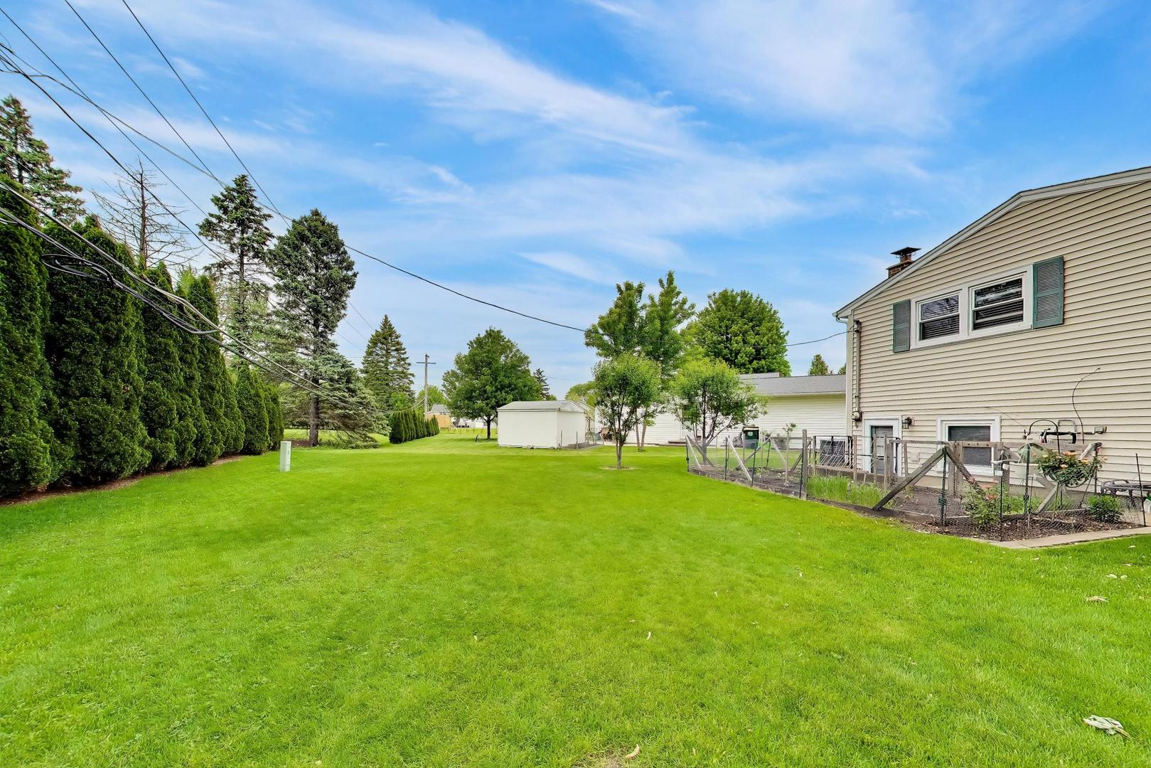 1316 W Plymouth Court, Arlington Heights, IL 60004