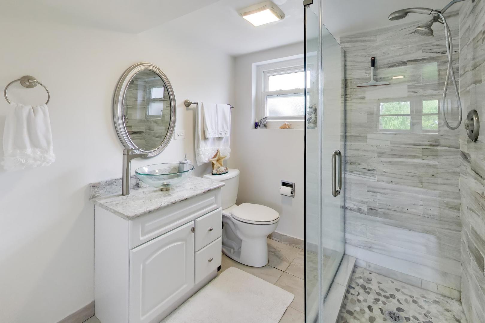 1316 W Plymouth Court, Arlington Heights, IL 60004