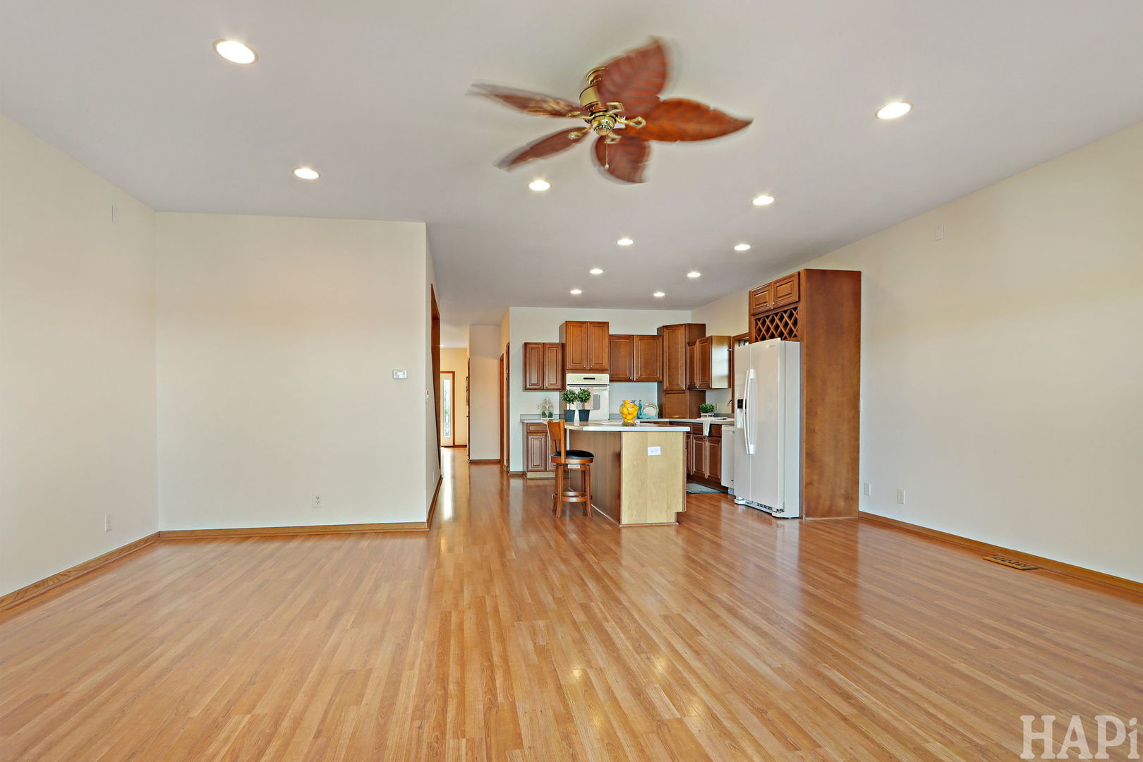 9 Lakeside Lane, Fox Lake, IL 60020
