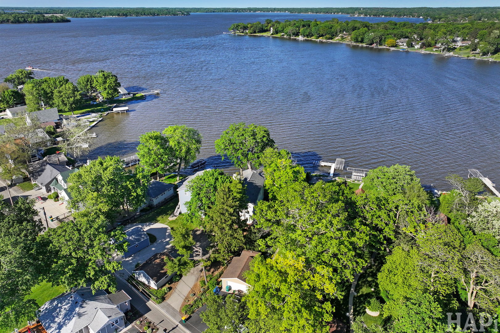 9 Lakeside Lane, Fox Lake, IL 60020