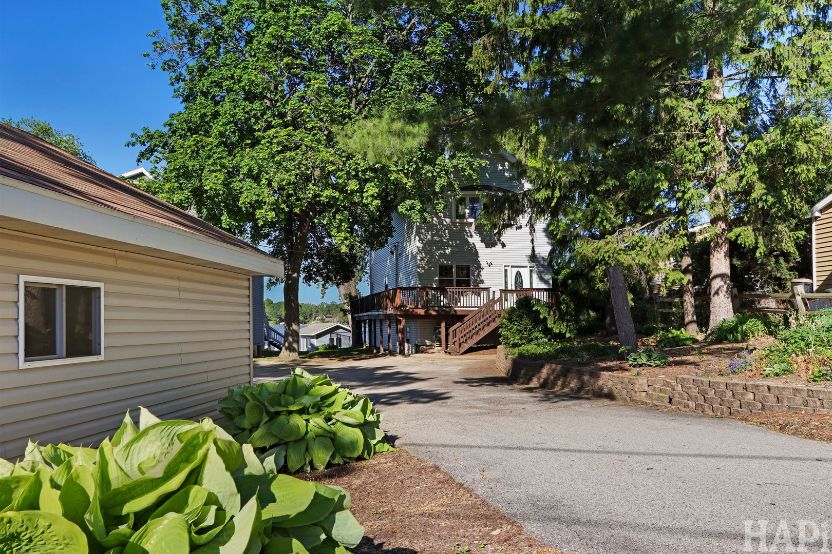 9 Lakeside Lane, Fox Lake, IL 60020